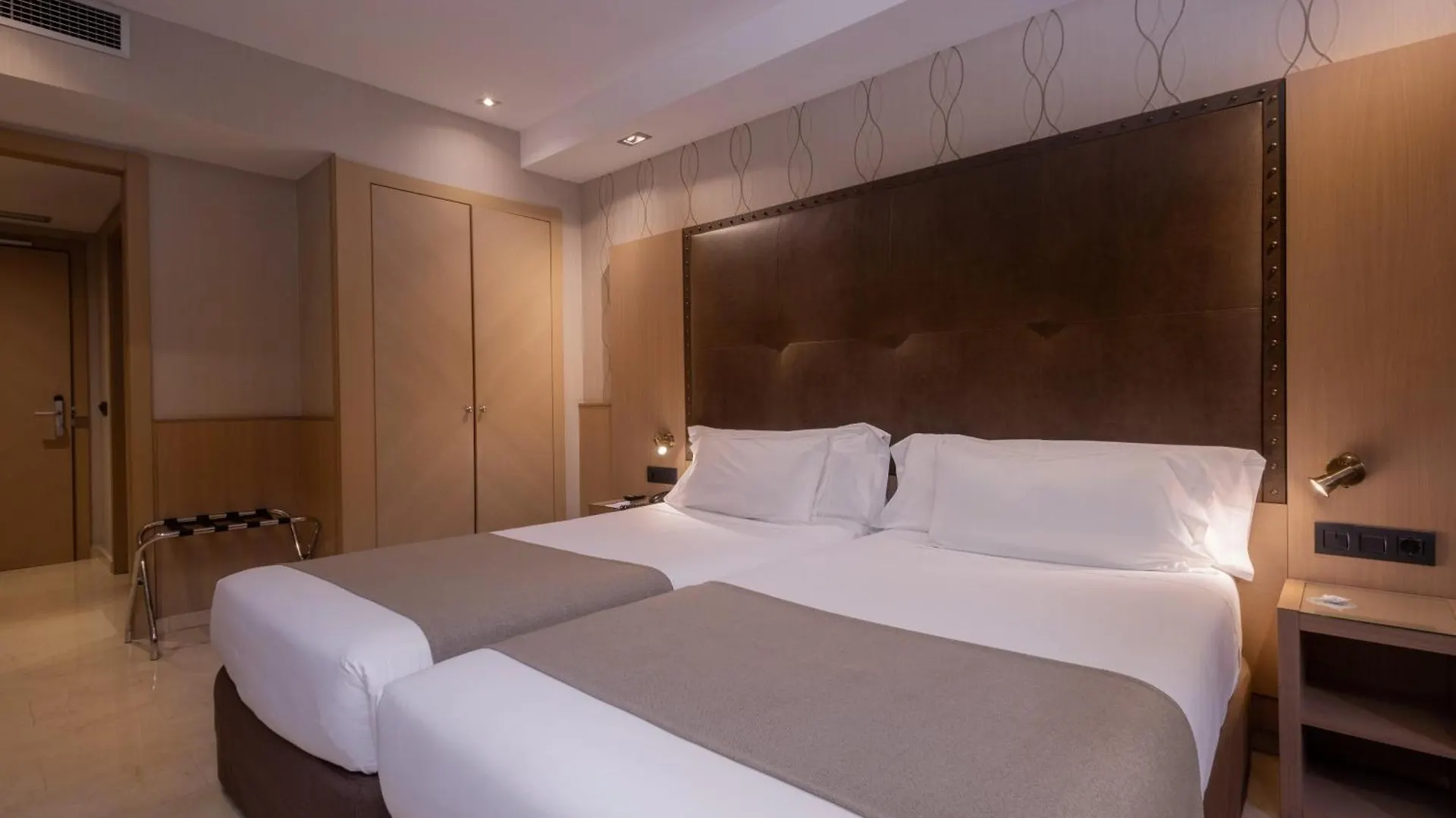 Gran Hotel Barcino Barcelona 4*,  Španělsko
