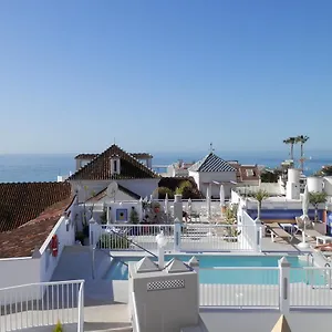 puerta-del-mar-nerja.hotelsinnerja.org/