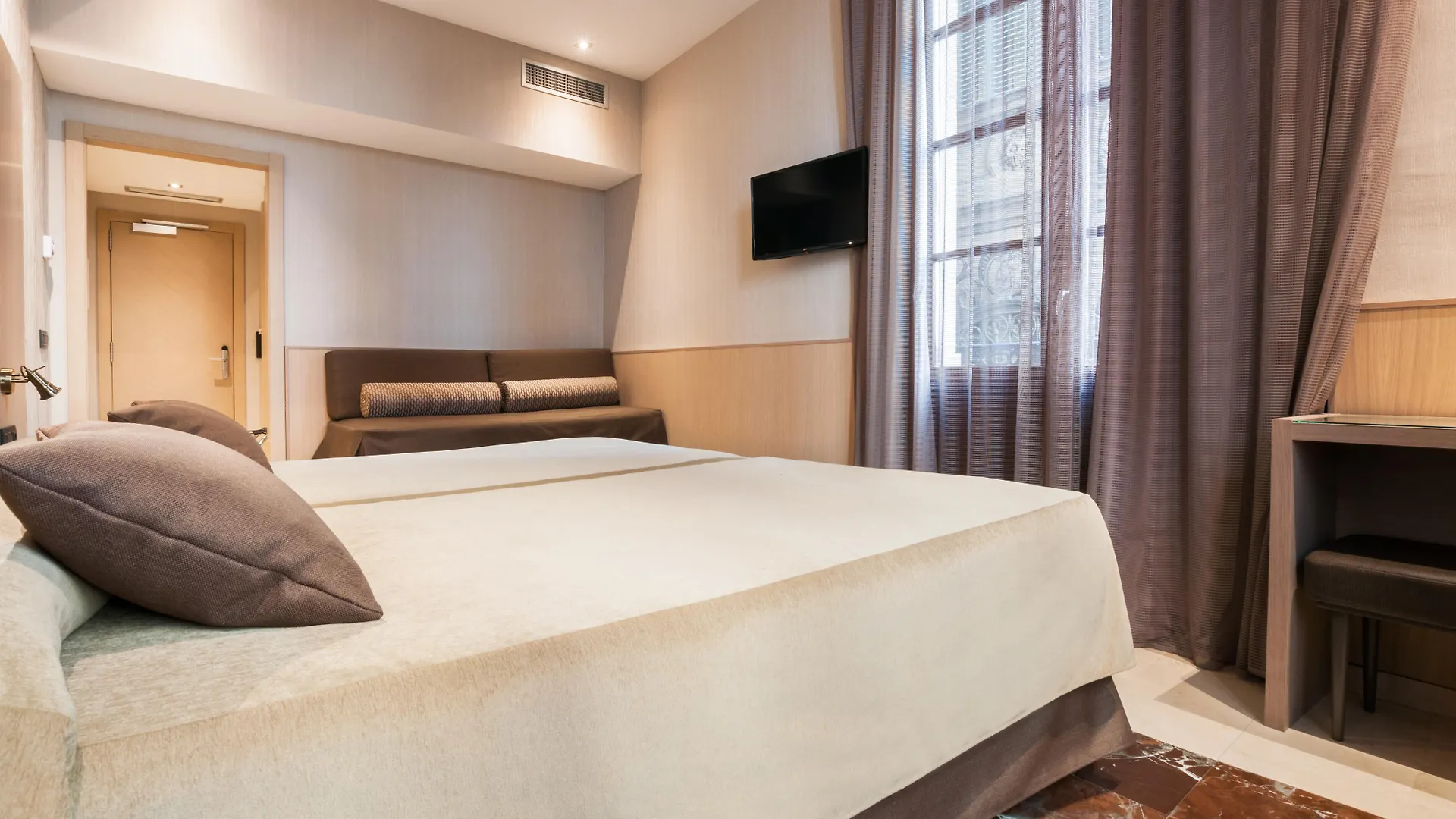 Gran Hotel Barcino Barcelona