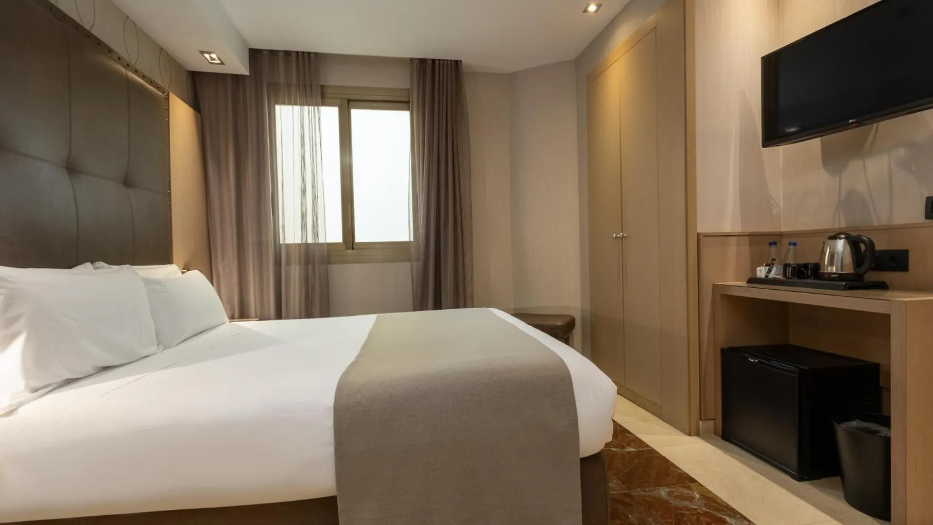 Gran Hotel Barcino Barcelona