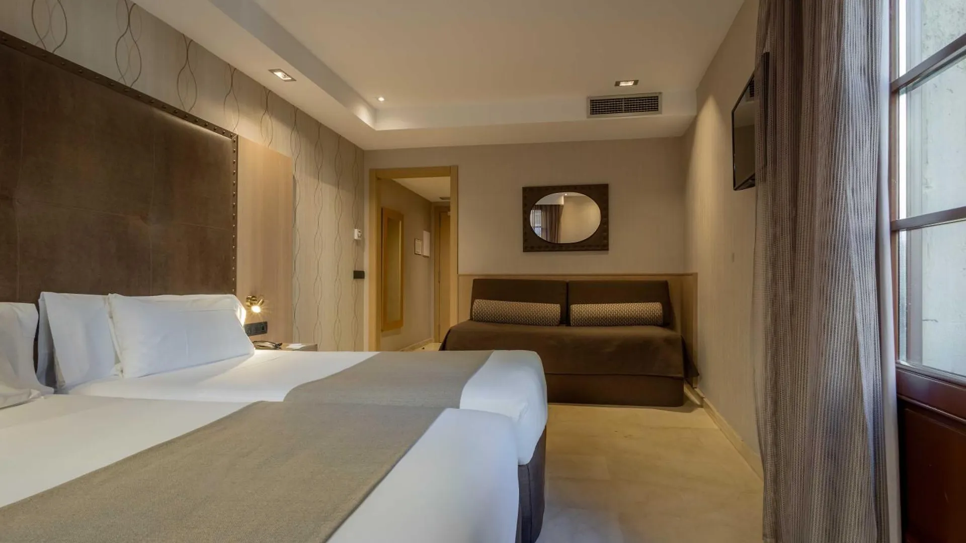 Gran Hotel Barcino Barcelona